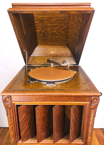 Columbia Grafonola “Mignonette” (Oak) Phonograph c.1917