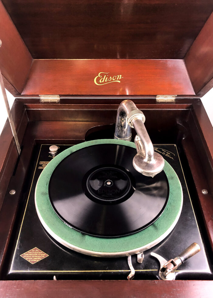 Maison Robert offers a wide selection of Edison Disc phonographs, beautifully restored and in like-new condition. Our phonographs are a unique and historic way to enjoy music, and they are sure to add a touch of elegance to any home.