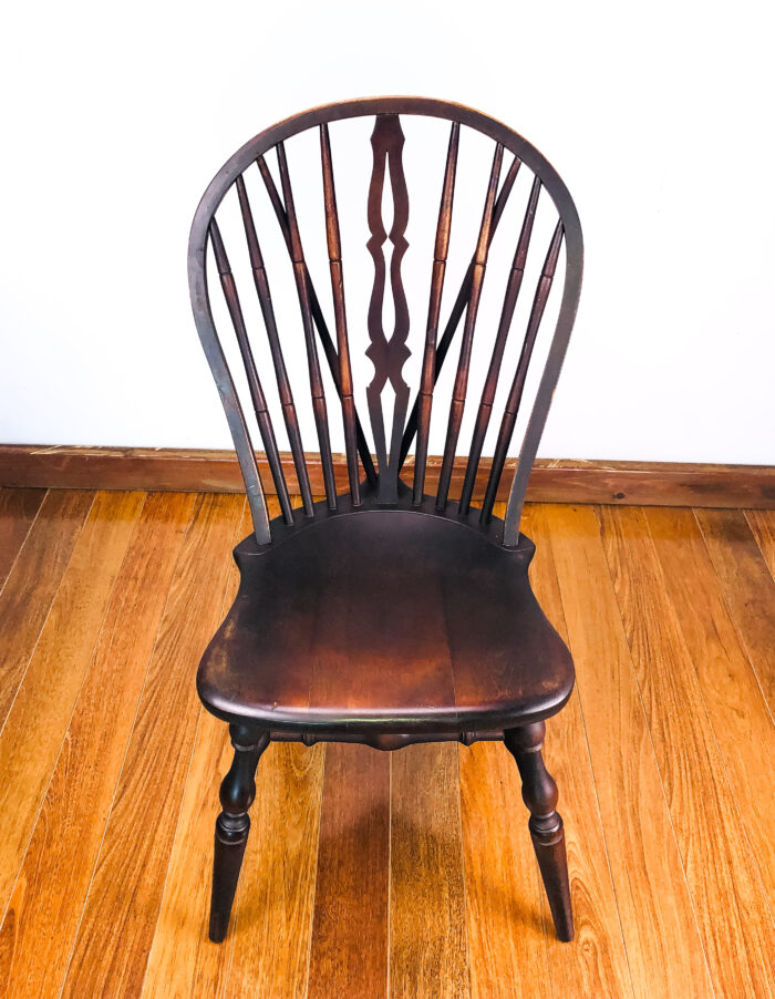 18th Century (UK) Brace Back Windsor Chair, Maison Robert Minneapolis
