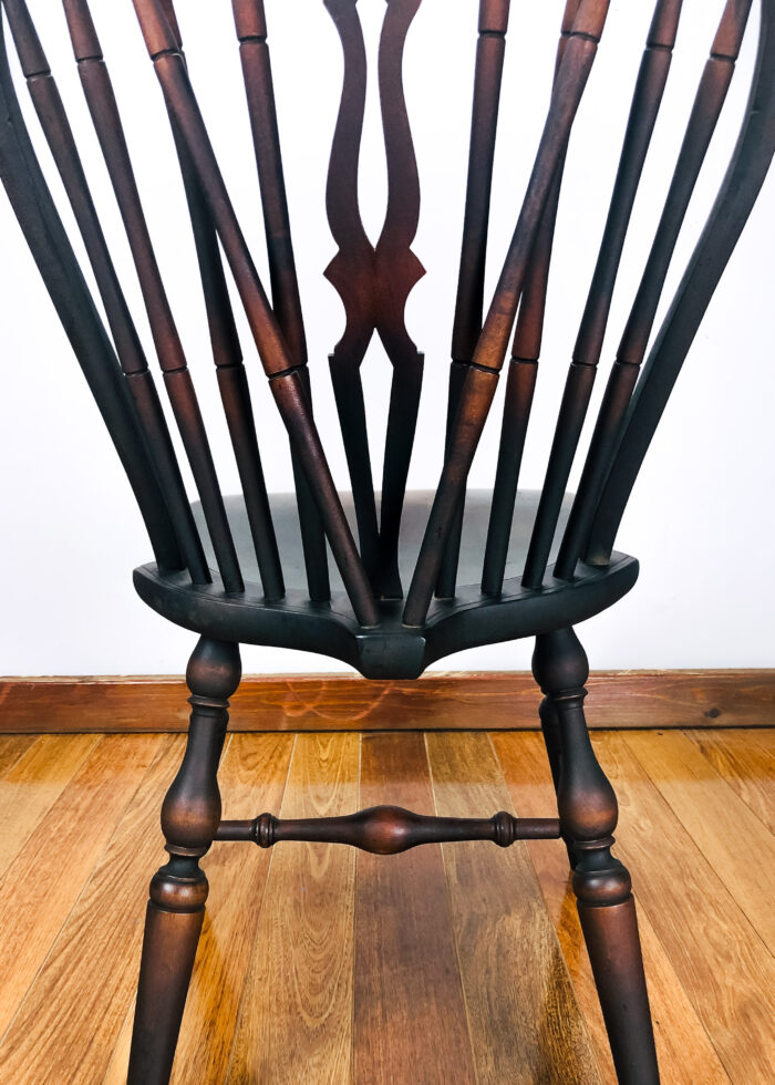 18th Century (UK) Brace Back Windsor Chair, Maison Robert Minneapolis
