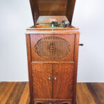 Brunswick Model 17 c.1918 Oak@Maison Robert Minneapolis