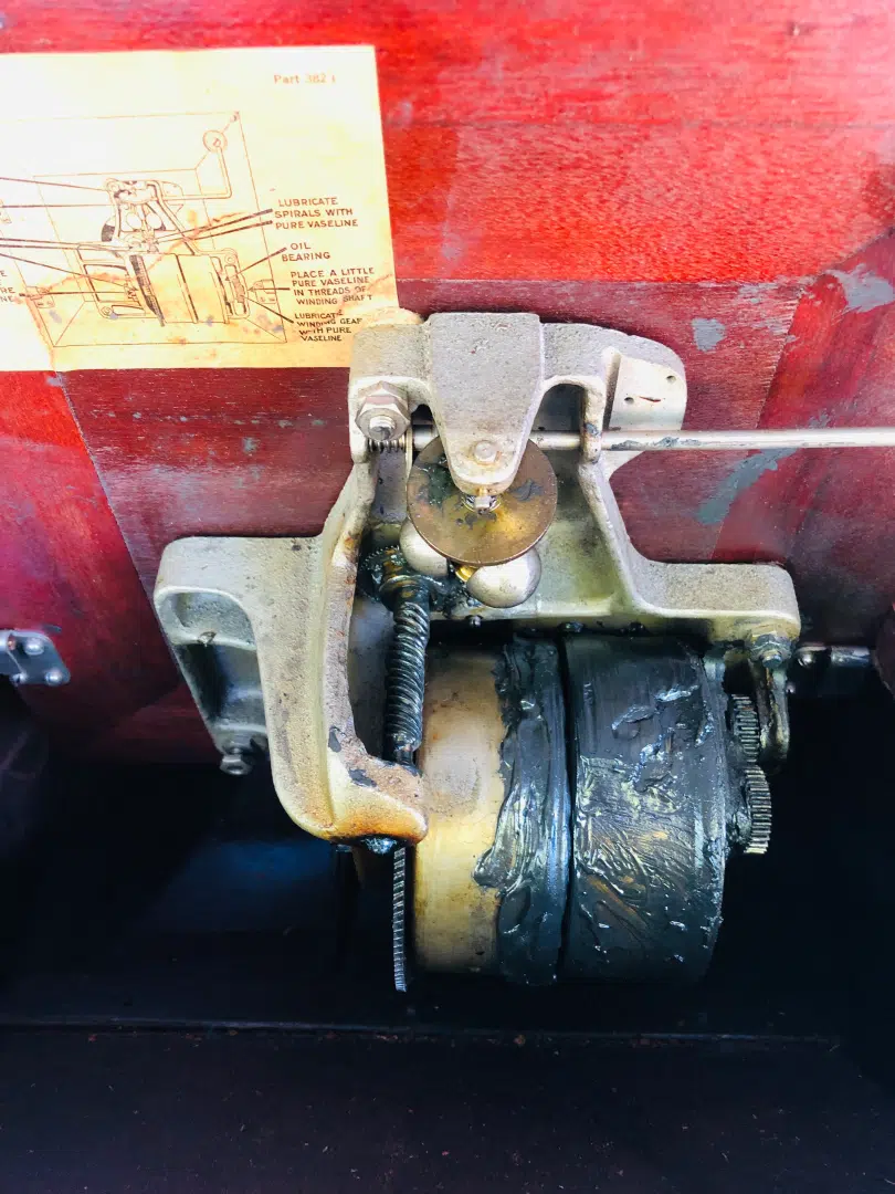 Maison Robert Phonograph Repair & Restoration